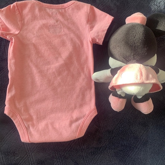 Disney- (3)Minnie mouse, onesie + mine mouse plush set - Picture 5 of 15